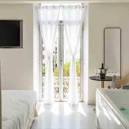 Suite Luxe Jacuzzi คานส์ ภายนอก รูปภาพ